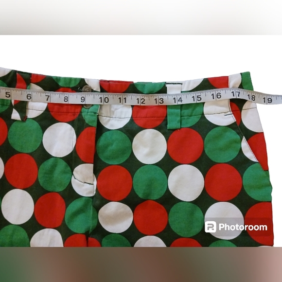 LOUDMOUTH Ladies shorts.  Womens.  Size 10.   Red, green & white polka dots. - Picture 9 of 12